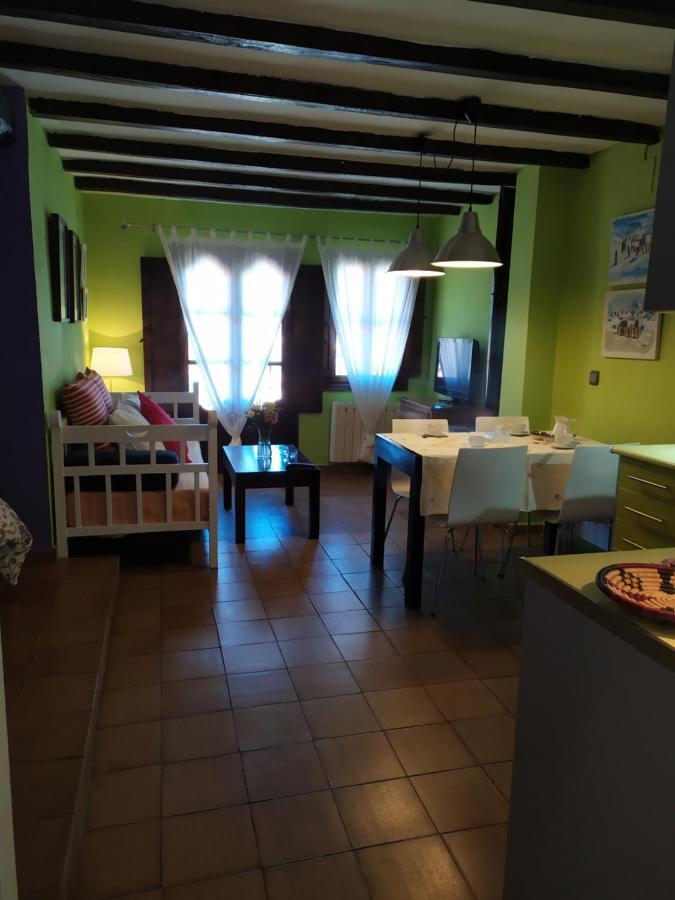 Apartamentos La Iguana Hervás Exteriör bild